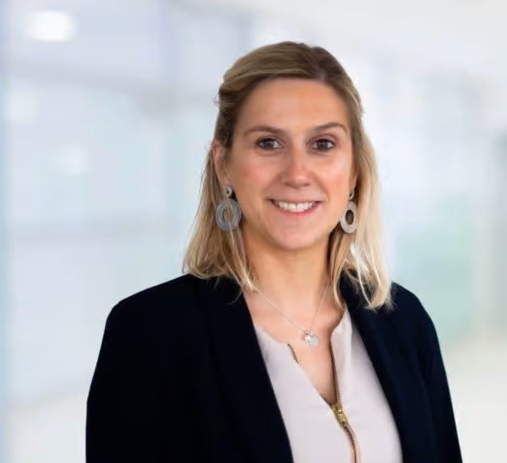 Fanny Laune
Attorney at law(Simont Braun) 
Accredited mediator in civil and commercial matters.