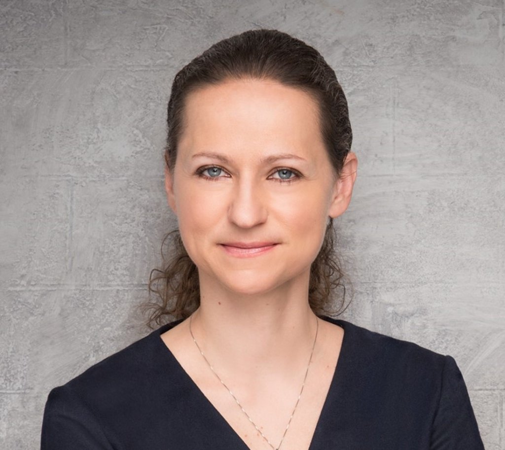 Leonora Riesenburg, Independent International Arbitrator and Accredited Mediator at INTADR DMCC (International ADR).