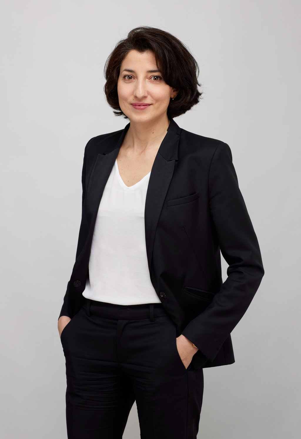 Athina Fouchard Papaefstratiou, independent arbitrator.